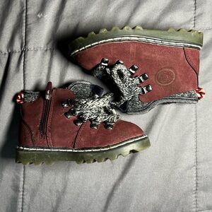 Zara Baby Suede Boots Infant 4/5C Maroon “Baby It’s Cold Outside”